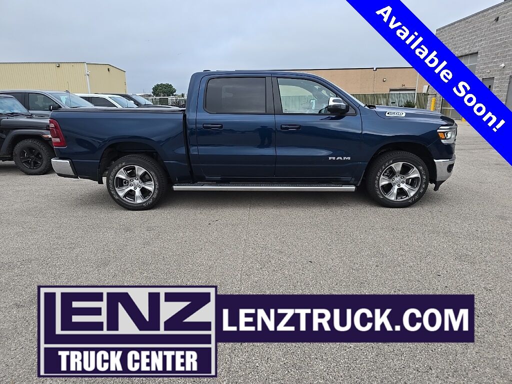 2024 Ram 1500 4x4 Crew Cab Laramie Fond du Lac WI