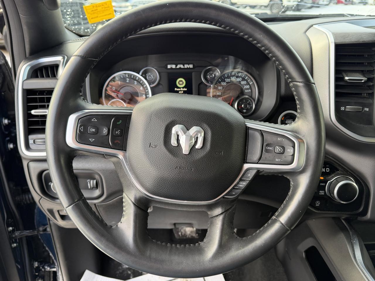 2024 Ram 1500 Big Horn Crew Cab 4x4 | Low KMs | HEMI V8 | NAV | Alpine Audio | 20IN Wheels | Backup Camera Redwater AB