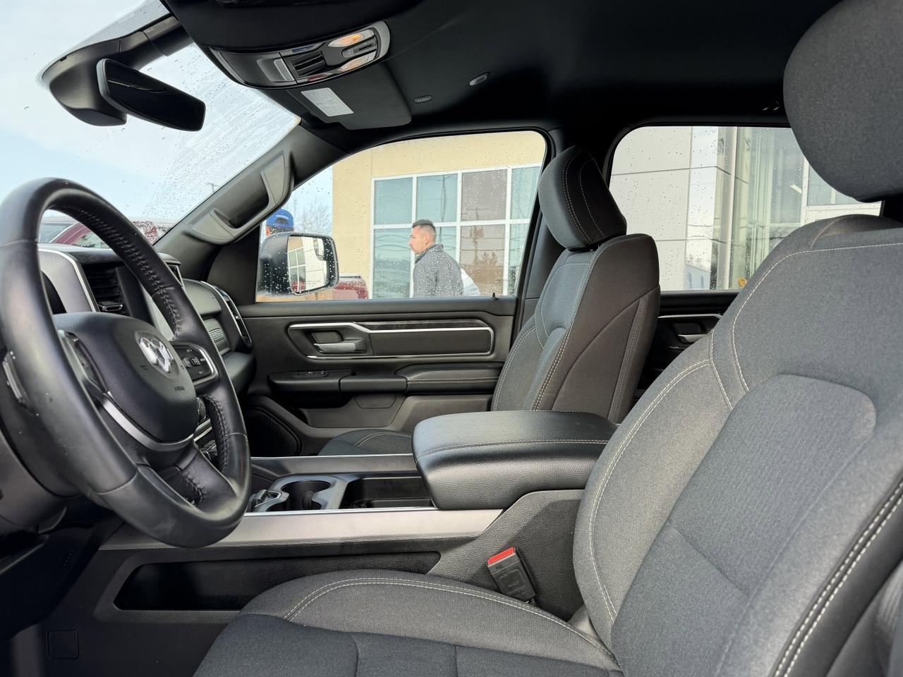 2024 Ram 1500 Big Horn Crew Cab 4x4 | Low KMs | HEMI V8 | NAV | Alpine Audio | 20IN Wheels | Backup Camera Redwater AB