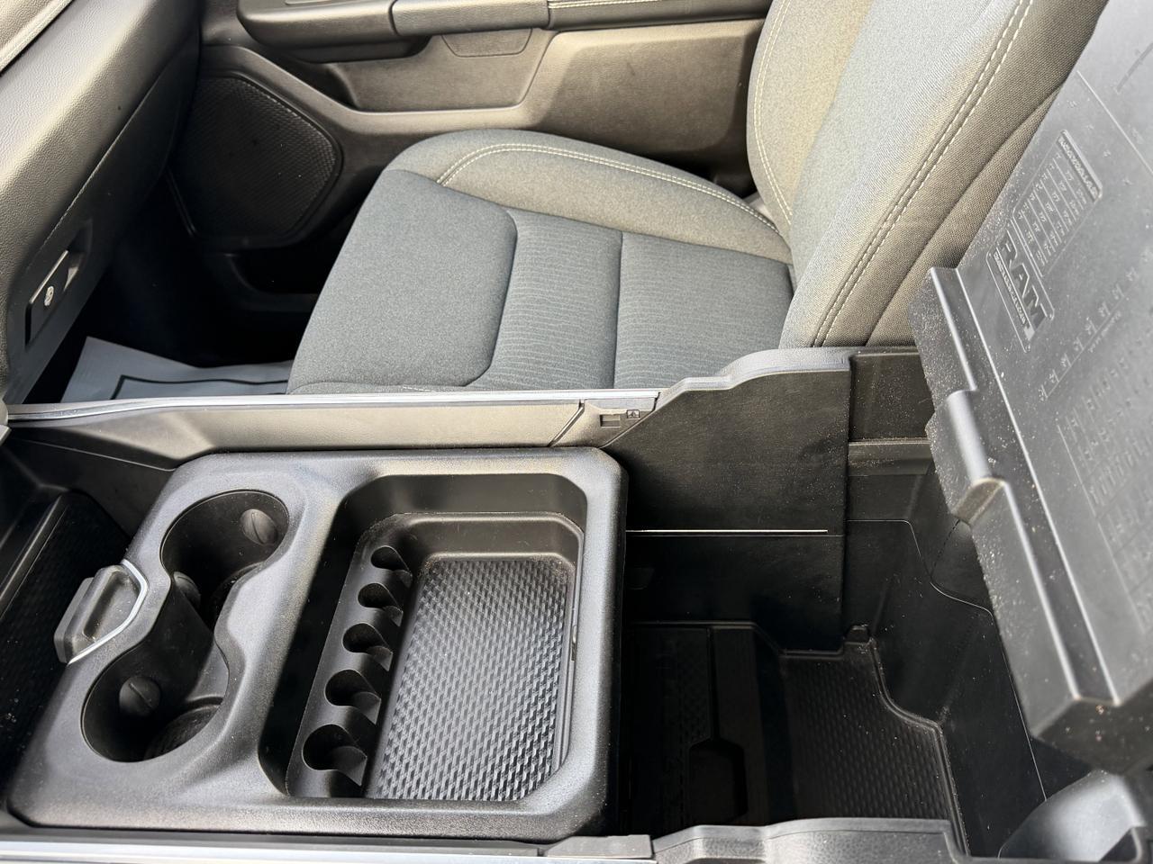 2024 Ram 1500 Big Horn Crew Cab 4x4 | Low KMs | HEMI V8 | NAV | Alpine Audio | 20IN Wheels | Backup Camera Redwater AB