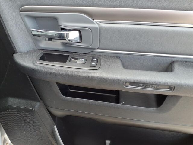 2024 Ram 1500 Classic SLT  TX