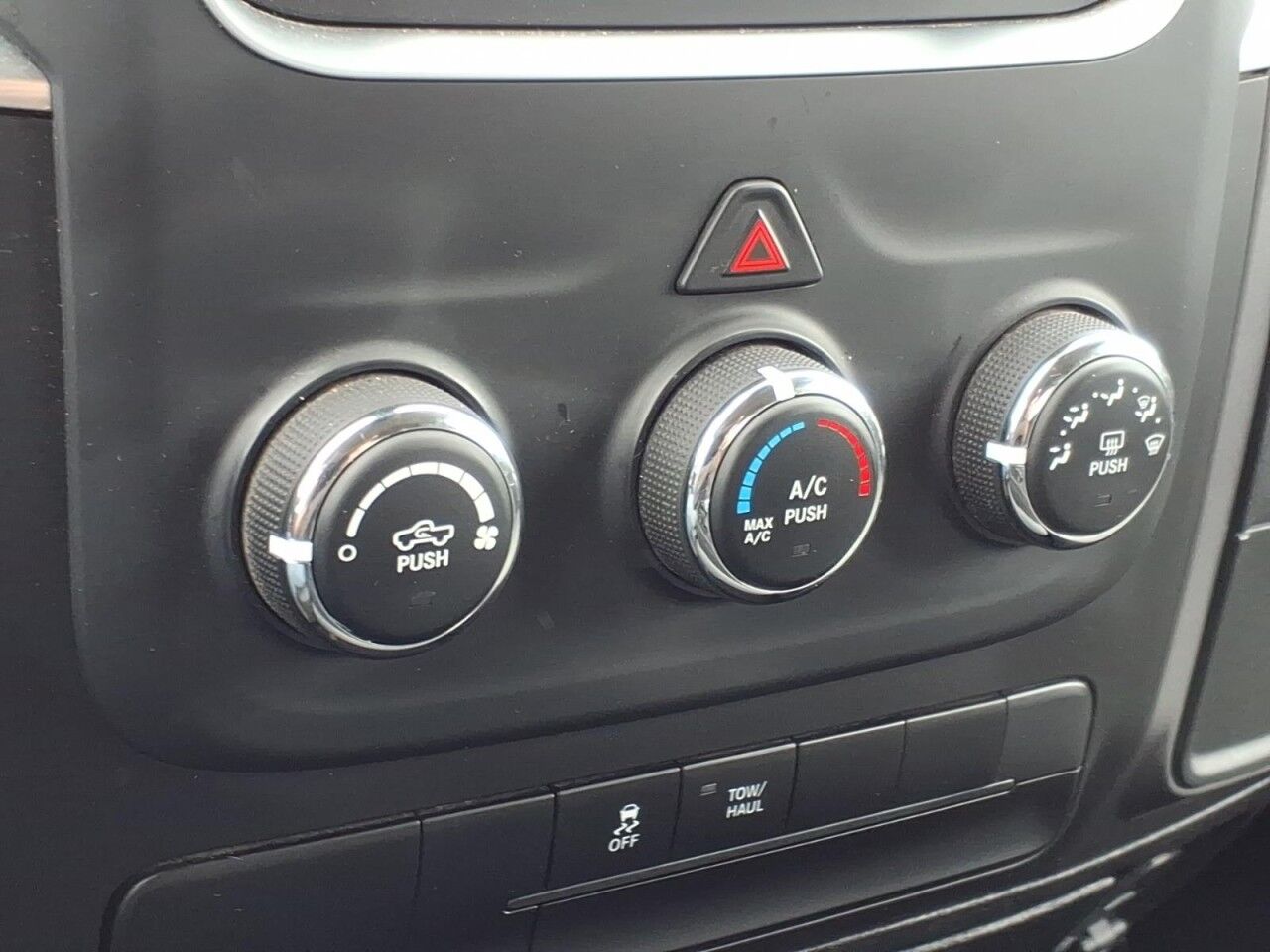 2024 Ram 1500 Classic SLT Uvalde TX