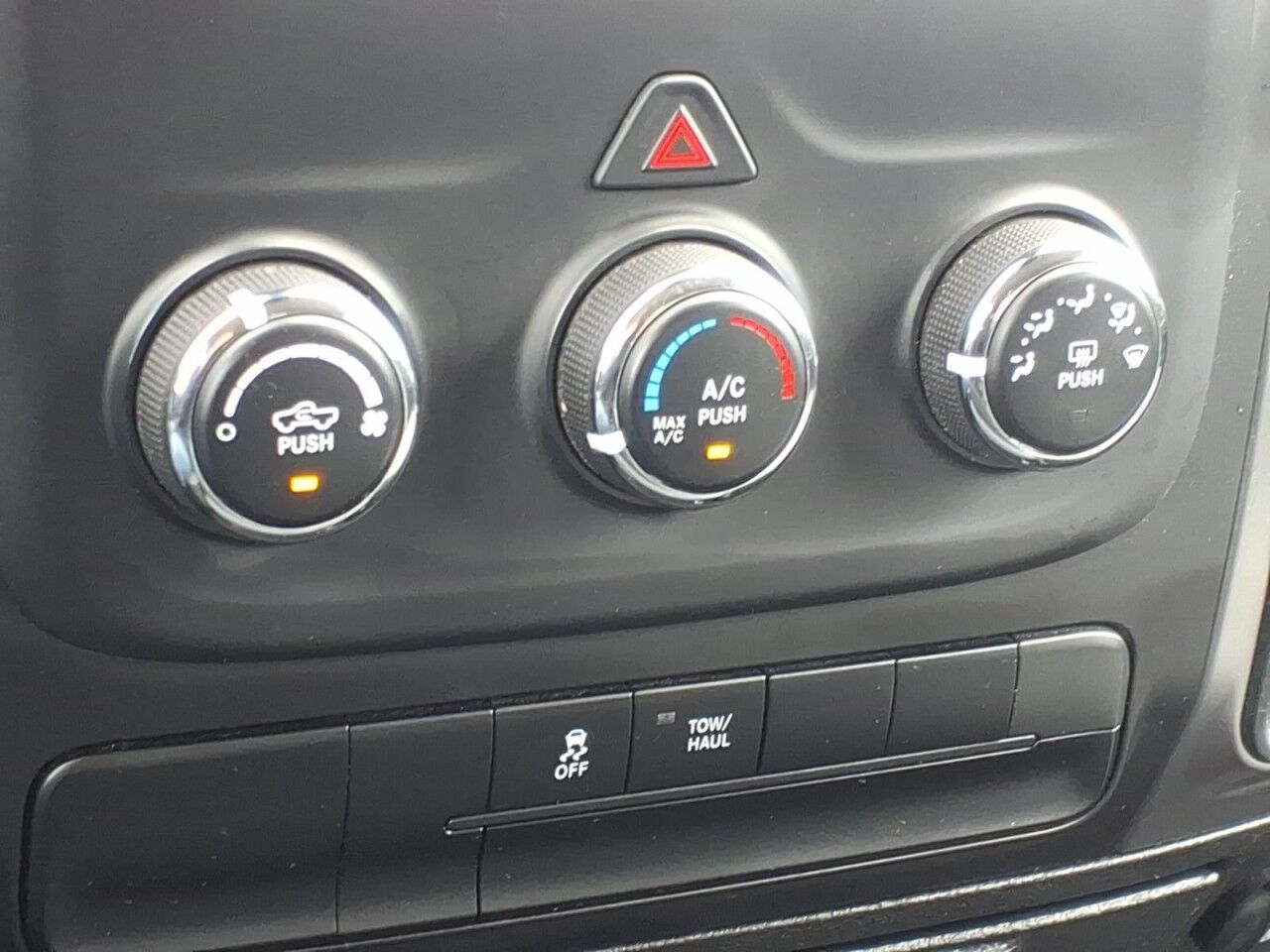 2024 Ram 1500 Classic SLT Uvalde TX