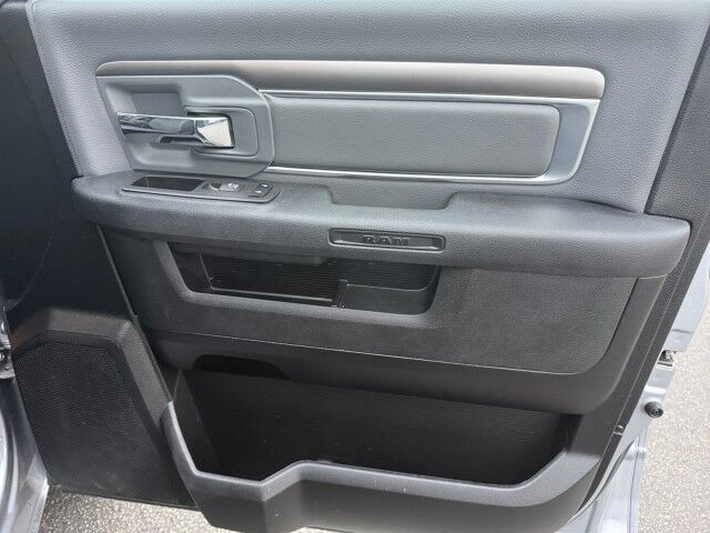 2024 Ram 1500 Classic SLT Burnet TX