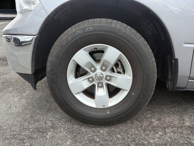 2024 Ram 1500 Classic SLT Burnet TX