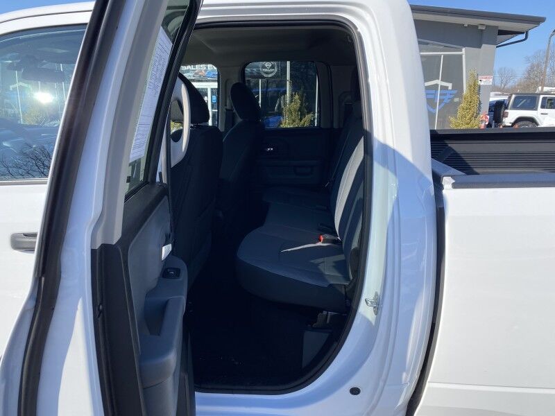 2024 Ram 1500 Classic SLT Bristol  PA