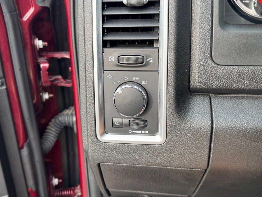 2024 Ram 1500 Classic SLT Johnson City TN