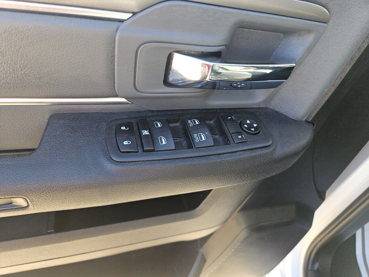 2024 Ram 1500 Classic SLT Marietta OH