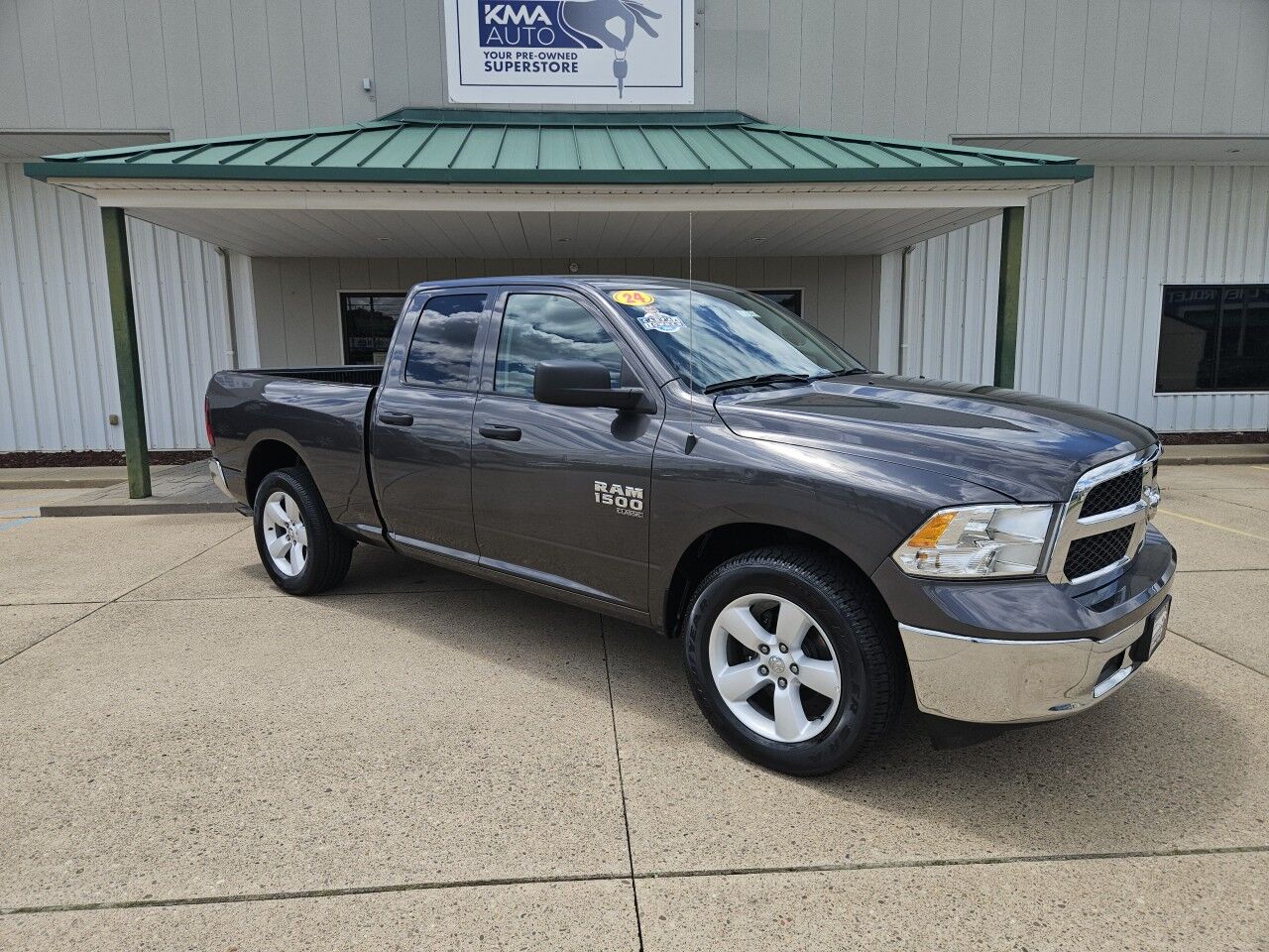 2024 Ram 1500 Classic SLT