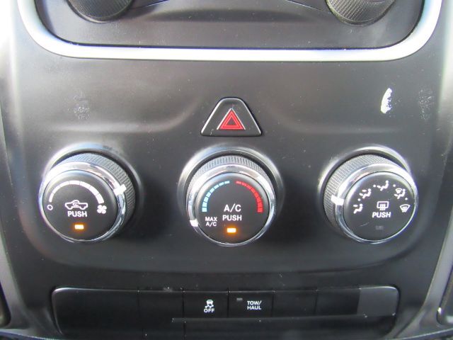 2024 Ram 1500 Classic SLT Quad Cab 4x2 6&apos;4 Box Plano TX