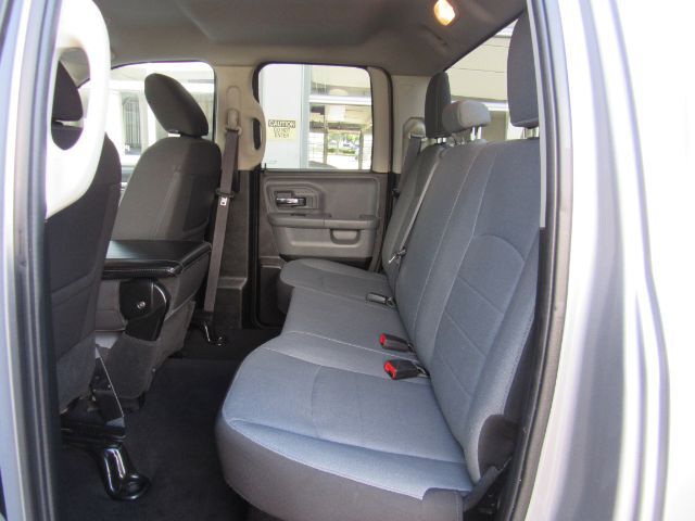 2024 Ram 1500 Classic SLT Quad Cab 4x2 6&apos;4 Box Plano TX