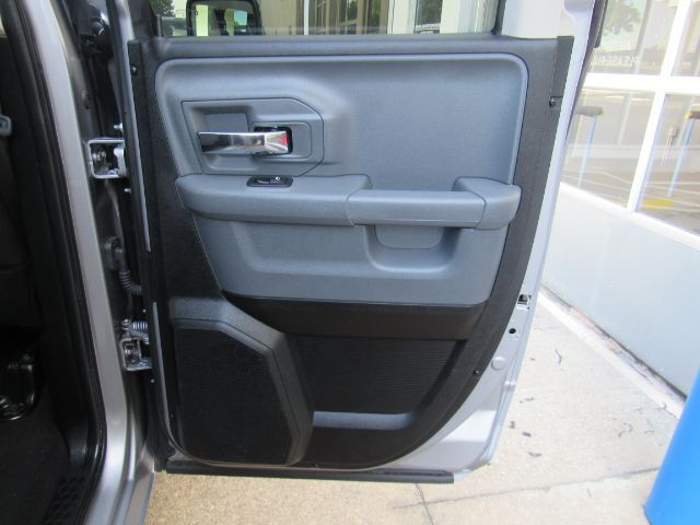 2024 Ram 1500 Classic SLT Quad Cab 4x2 6&apos;4 Box Plano TX