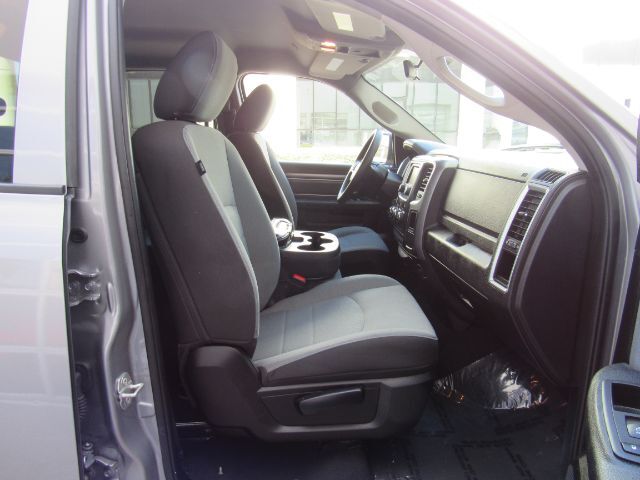 2024 Ram 1500 Classic SLT Quad Cab 4x2 6&apos;4 Box Plano TX