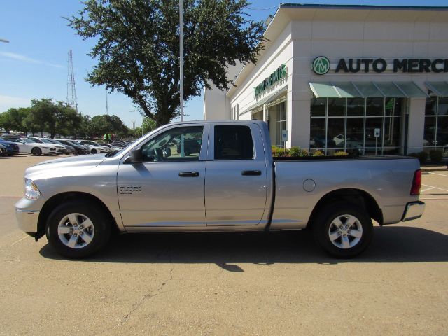 2024 Ram 1500 Classic SLT Quad Cab 4x2 6&apos;4 Box Plano TX