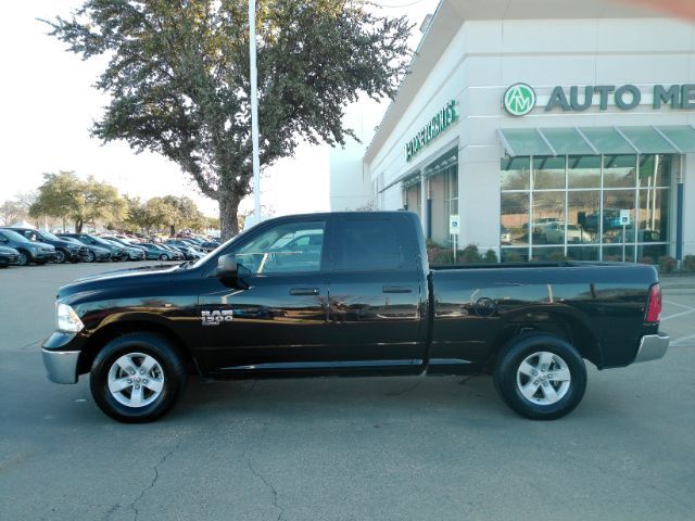 2024 Ram 1500 Classic SLT Quad Cab 4x2 6'4 Box Plano TX