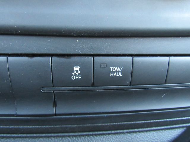 2024 Ram 1500 Classic SLT Quad Cab 4x4 6&apos;4 Box Plano TX