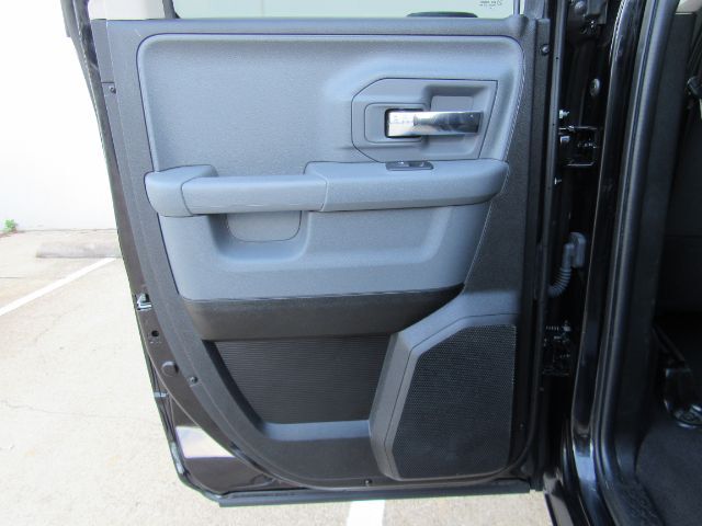 2024 Ram 1500 Classic SLT Quad Cab 4x4 6&apos;4 Box Plano TX