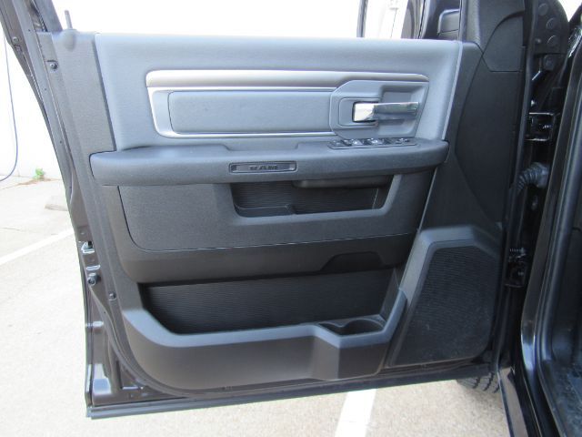 2024 Ram 1500 Classic SLT Quad Cab 4x4 6&apos;4 Box Plano TX