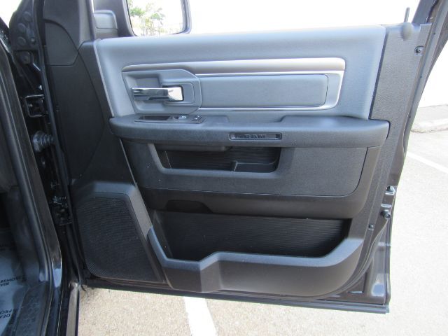 2024 Ram 1500 Classic SLT Quad Cab 4x4 6&apos;4 Box Plano TX