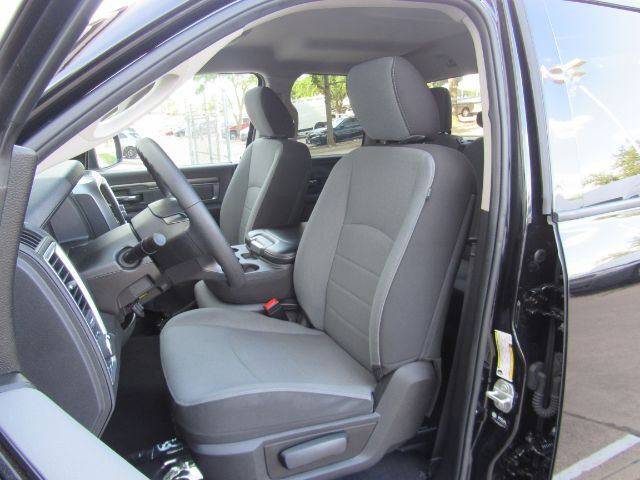 2024 Ram 1500 Classic SLT Quad Cab 4x4 6&apos;4 Box Plano TX