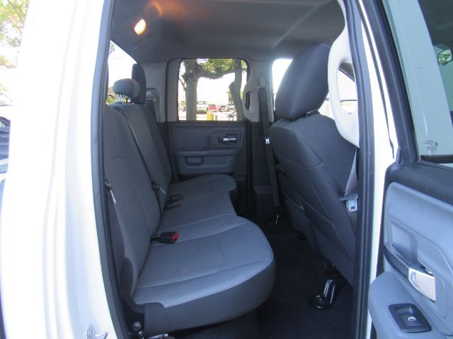 2024 Ram 1500 Classic SLT Quad Cab 4x4 6&apos;4 Box Plano TX
