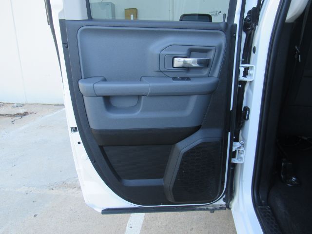 2024 Ram 1500 Classic SLT Quad Cab 4x4 6&apos;4 Box Plano TX