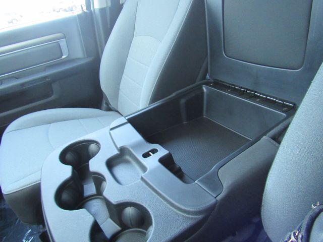2024 Ram 1500 Classic SLT Quad Cab 4x4 6&apos;4 Box Plano TX