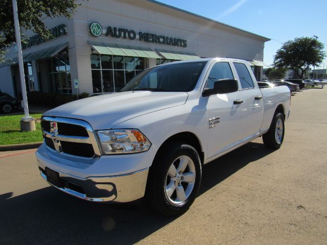 2024 Ram 1500 Classic SLT Quad Cab 4x4 6&apos;4 Box