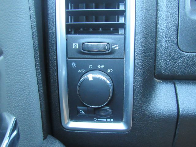 2024 Ram 1500 Classic SLT Quad Cab 4x4 6&apos;4 Box Plano TX