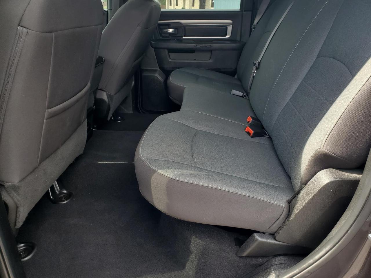 2024 Ram 1500 Classic Warlock 4x2 Crew Cab 5'7 Box Beeville TX