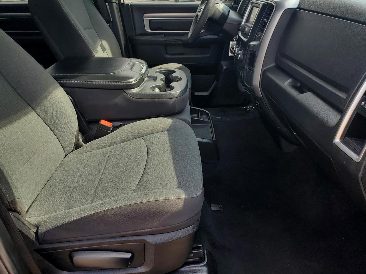 2024 Ram 1500 Classic Warlock 4x2 Crew Cab 5'7 Box Beeville TX