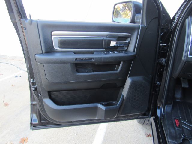 2024 Ram 1500 Classic Warlock Crew Cab 4x4 5&apos;7 Box Plano TX