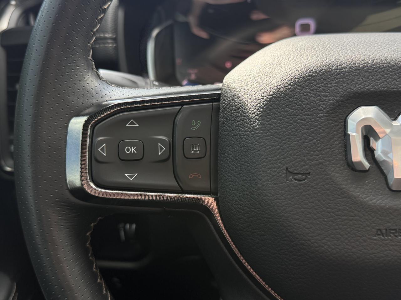 2024 Ram 1500 Sport Crew Cab 4x4 | Low KMs | V8 HEMI | 12IN Touchscreen | Leather Heated Cooled Seats | NAV Redwater AB