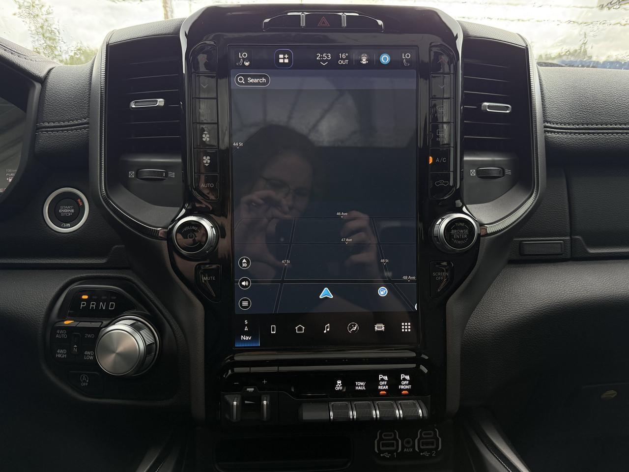 2024 Ram 1500 Sport Crew Cab 4x4 | Low KMs | V8 HEMI | 12IN Touchscreen | Leather Heated Cooled Seats | NAV Redwater AB