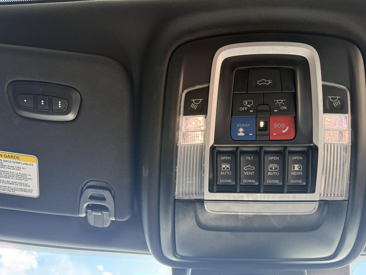 2024 Ram 1500 Sport Crew Cab 4x4 | Low KMs | V8 HEMI | 12IN Touchscreen | Leather Heated Cooled Seats | NAV Redwater AB