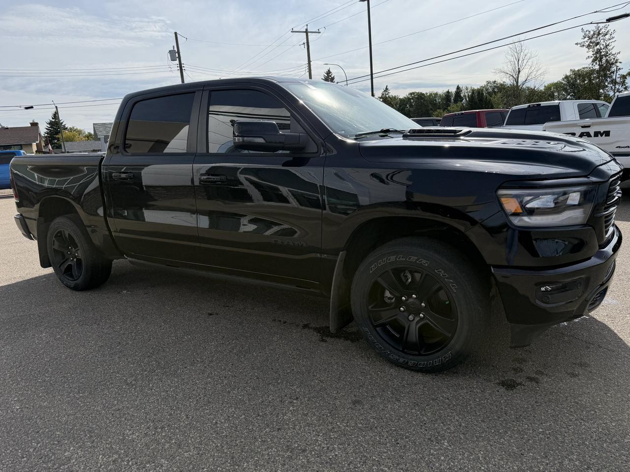 2024 Ram 1500 Sport Crew Cab 4x4 | Low KMs | V8 HEMI | 12IN Touchscreen | Leather Heated Cooled Seats | NAV Redwater AB