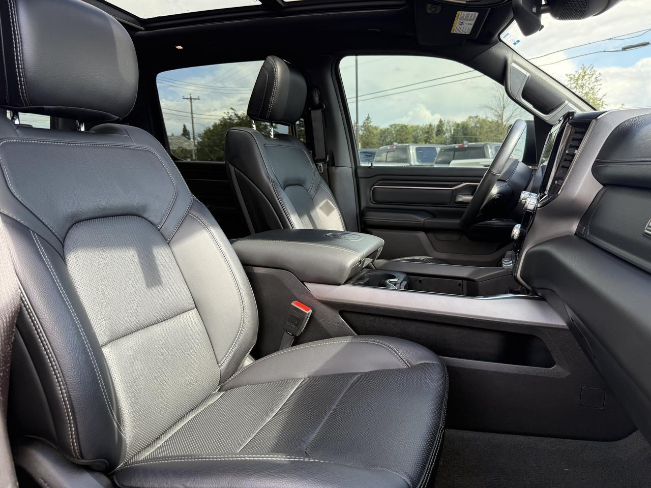 2024 Ram 1500 Sport Crew Cab 4x4 | Low KMs | V8 HEMI | 12IN Touchscreen | Leather Heated Cooled Seats | NAV Redwater AB