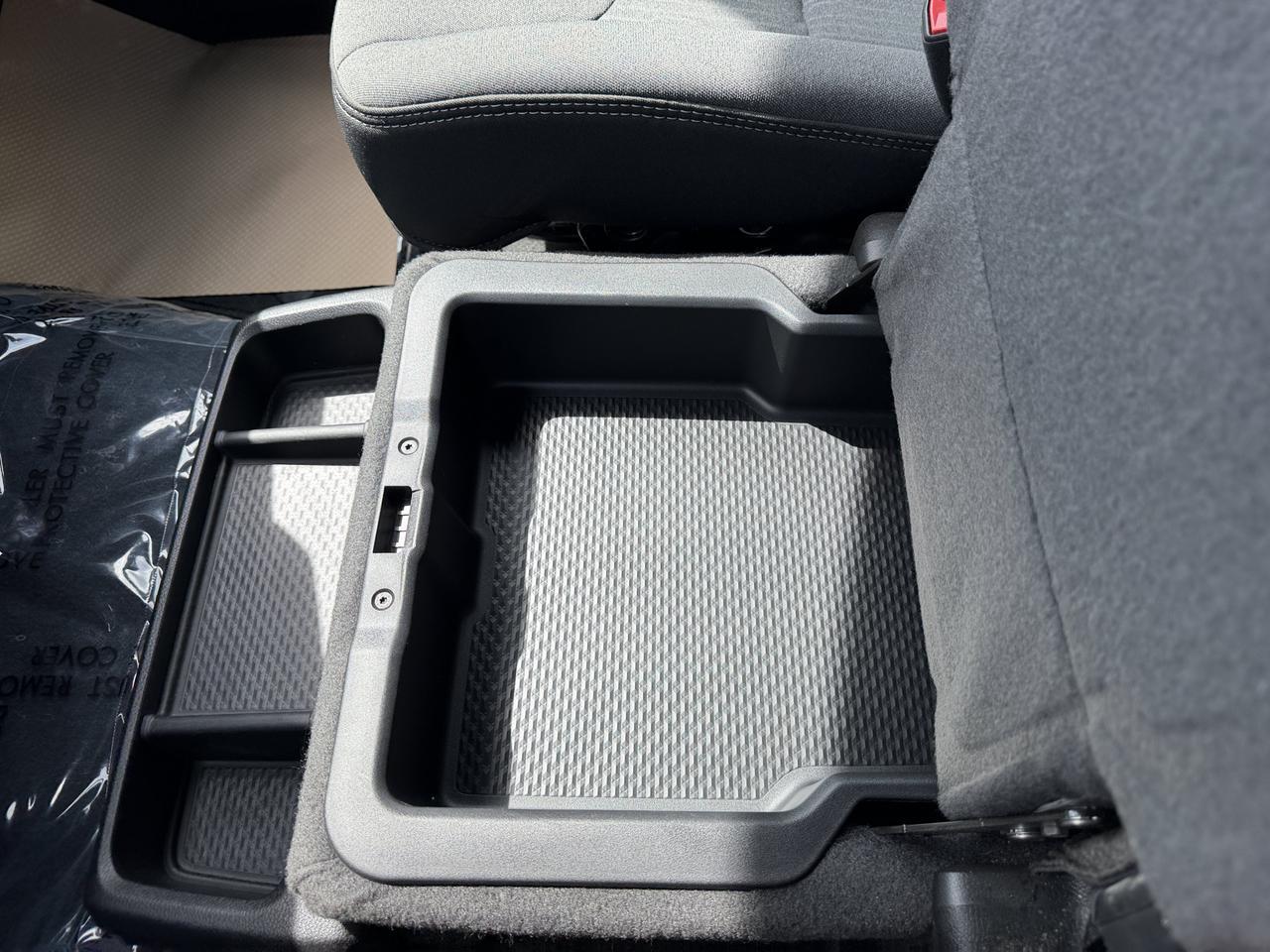 2024 Ram 1500 Tradesman Crew Cab 4x4 | Low KMs | V8 | NAV | Rearview Camera | Towing | Keyless Entry | 20IN Wheels Redwater AB