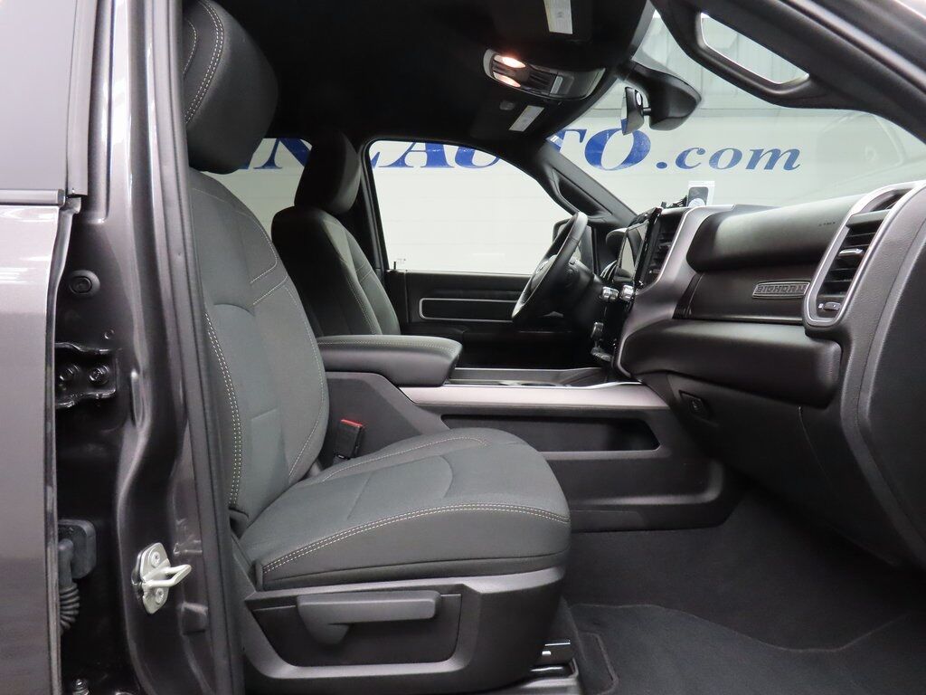 2024 Ram 2500 4x4 Crew Cab Big Horn Fond du Lac WI