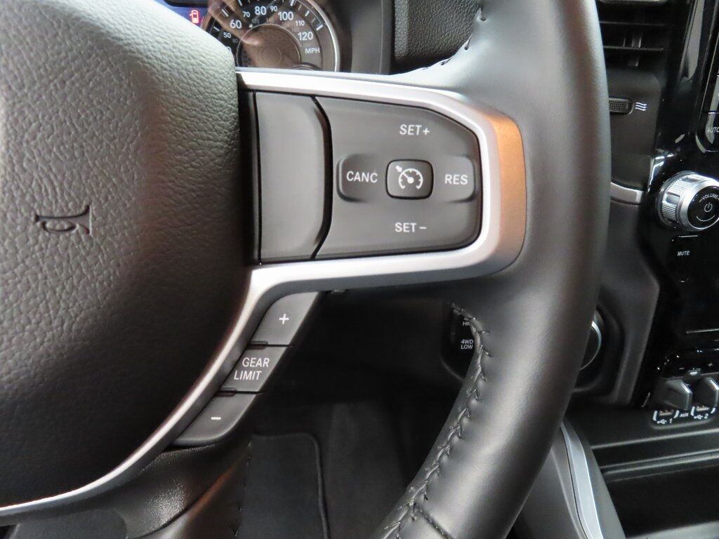 2024 Ram 2500 4x4 Crew Cab Big Horn Fond du Lac WI