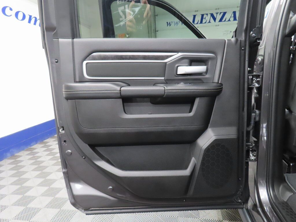 2024 Ram 2500 4x4 Crew Cab Big Horn Fond du Lac WI