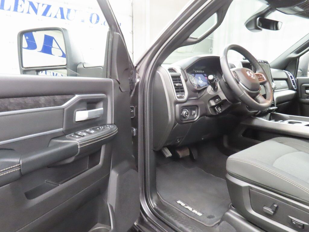 2024 Ram 2500 4x4 Crew Cab Big Horn Fond du Lac WI