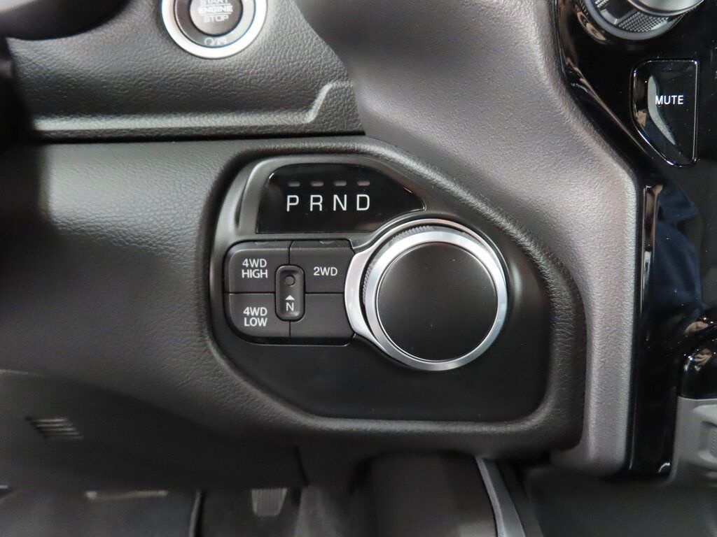 2024 Ram 2500 4x4 Crew Cab Big Horn Fond du Lac WI