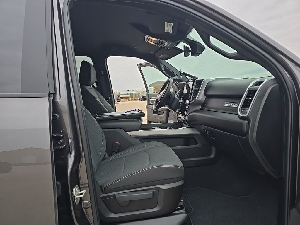 2024 Ram 2500 4x4 Crew Cab Big Horn Fond du Lac WI