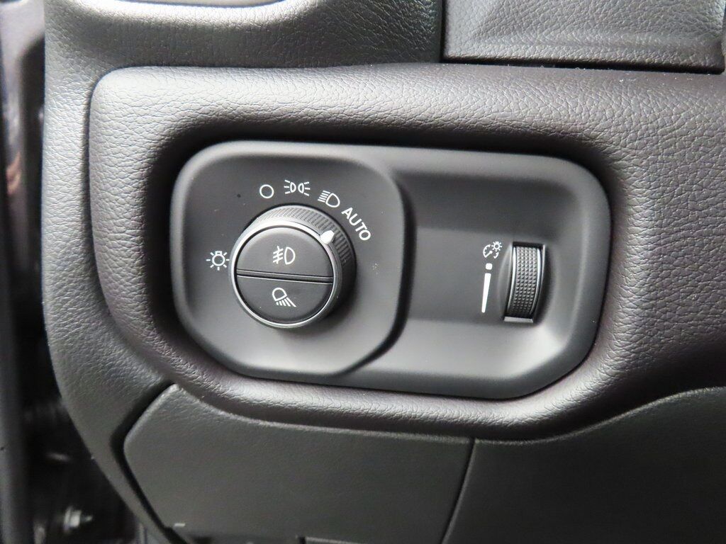 2024 Ram 2500 4x4 Crew Cab Big Horn Fond du Lac WI