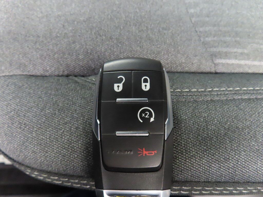 2024 Ram 2500 4x4 Crew Cab Big Horn Fond du Lac WI