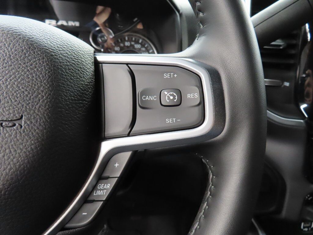 2024 Ram 2500 4x4 Crew Cab Big Horn Fond du Lac WI