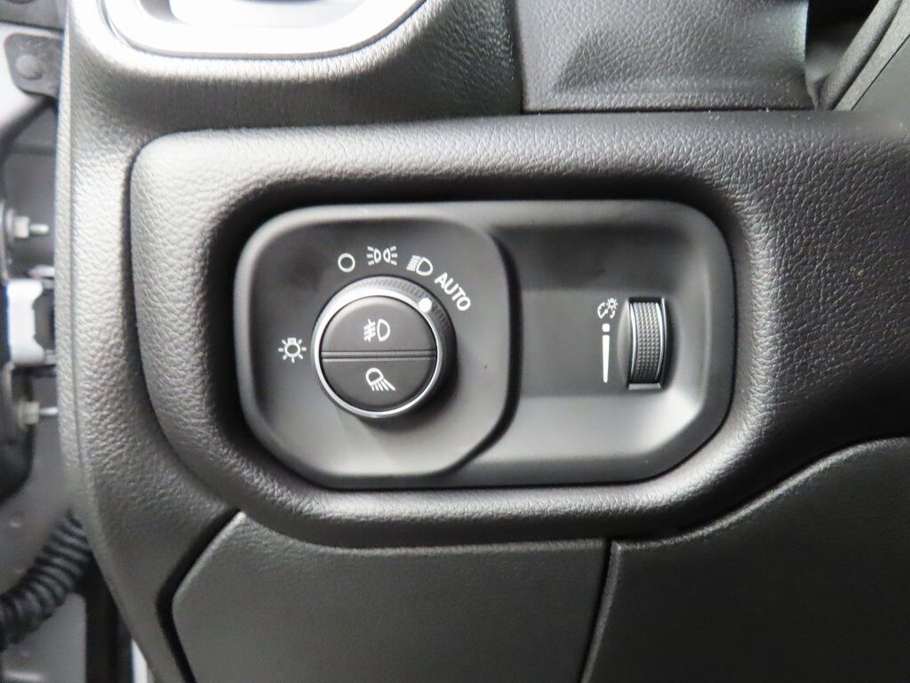 2024 Ram 2500 4x4 Crew Cab Big Horn Fond du Lac WI