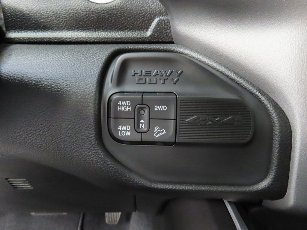 2024 Ram 2500 4x4 Crew Cab Big Horn Fond du Lac WI