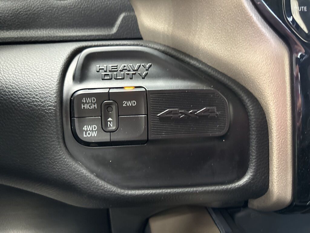 2024 Ram 2500 4x4 Crew Cab Laramie Fond du Lac WI